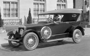 Roamer Model D-4-75 Touring '1919